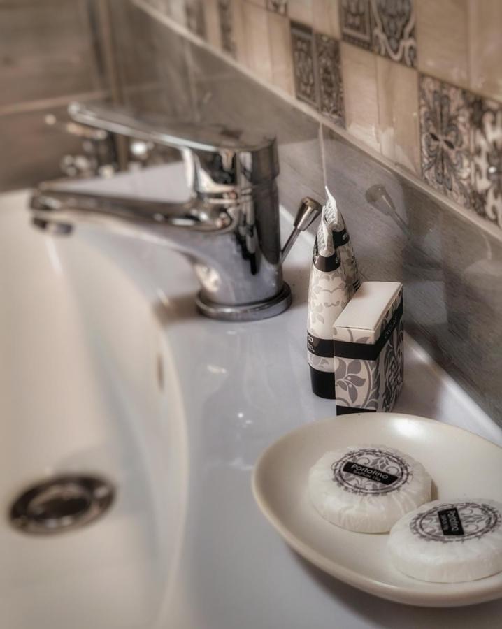 Apartament Delux Bacau Bagian luar foto