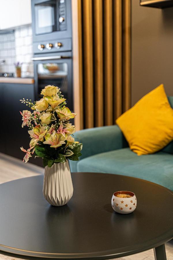 Apartament Delux Bacau Bagian luar foto