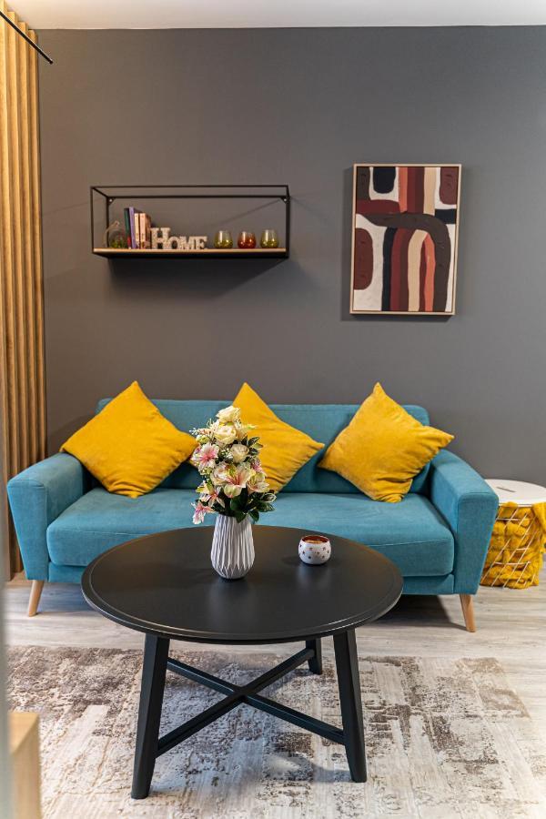 Apartament Delux Bacau Bagian luar foto