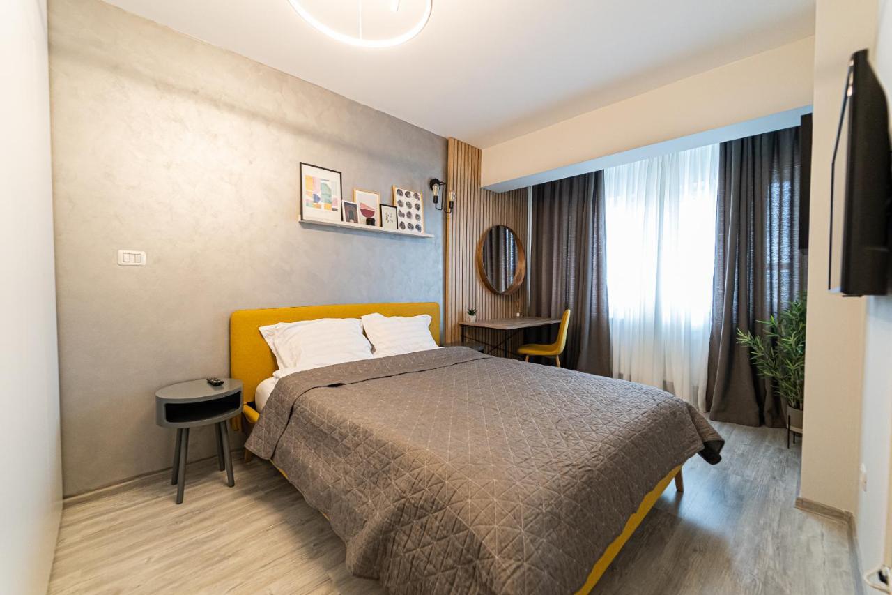 Apartament Delux Bacau Bagian luar foto
